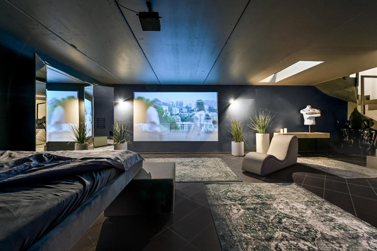 Jacuzzi Cinema Loft Apartment Kaunas Exterior photo