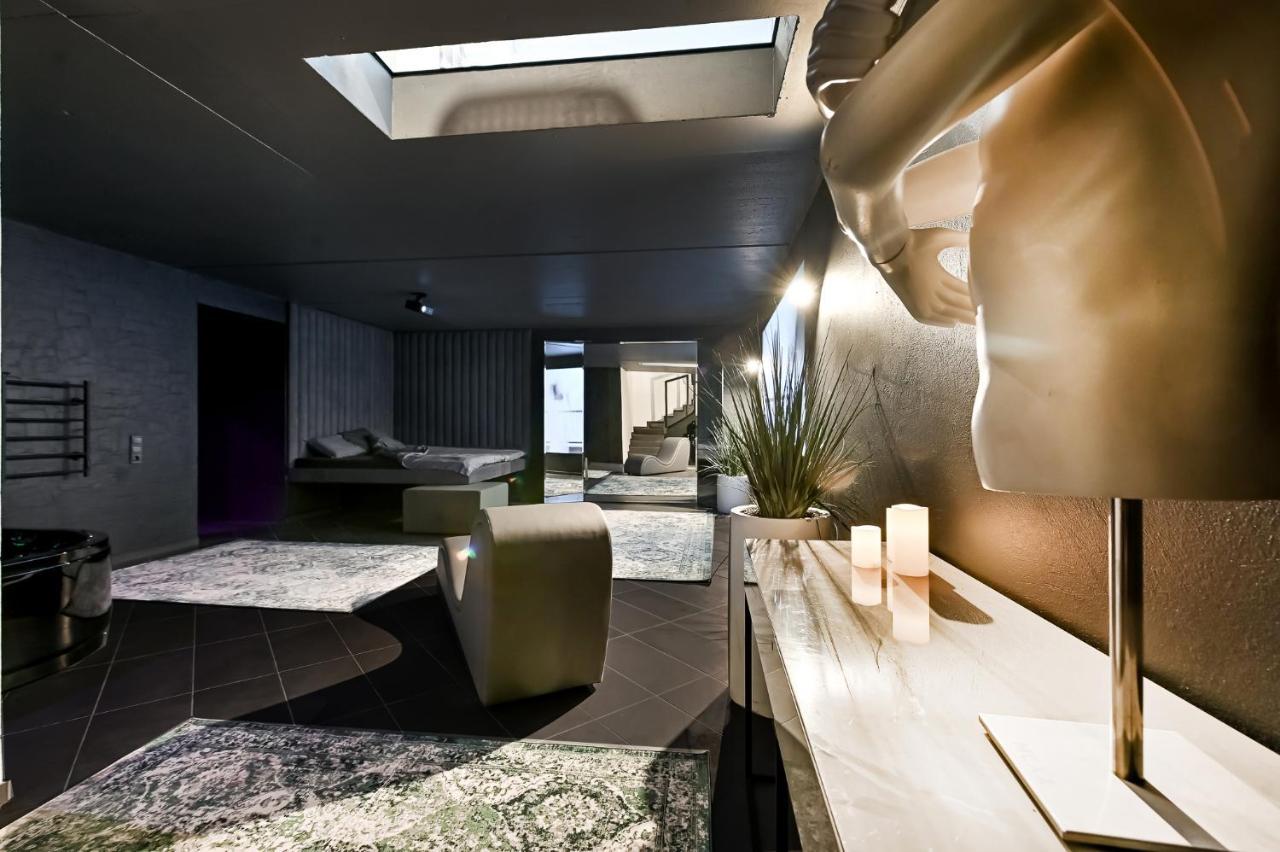 Jacuzzi Cinema Loft Apartment Kaunas Exterior photo