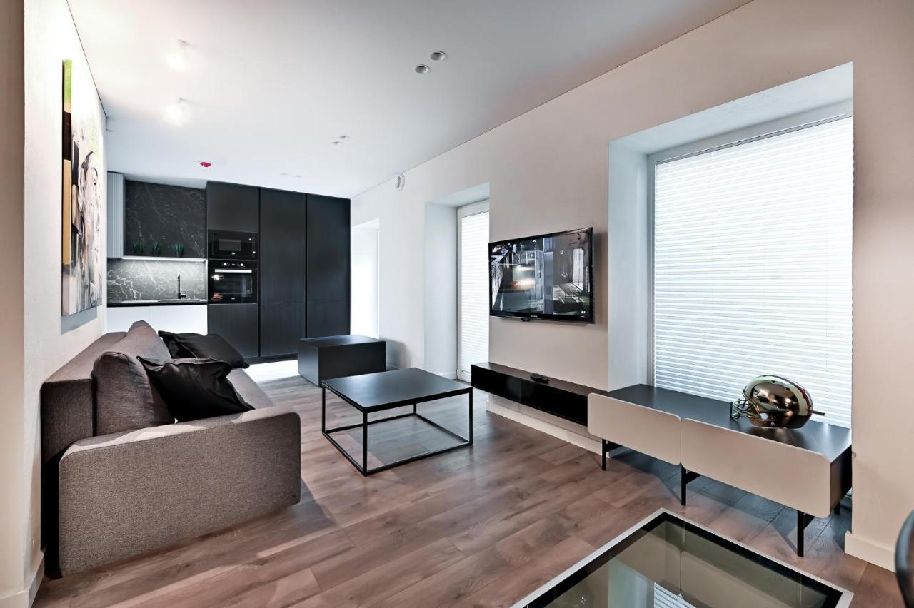 Jacuzzi Cinema Loft Apartment Kaunas Exterior photo